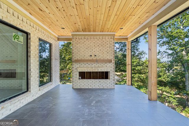 1728 Plunketts Road, Buford, GA 30519