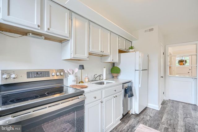 227 LINDEN AVE, Towson, MD 21286