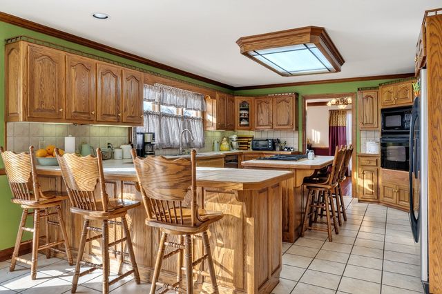 9334 Short Mountain Rd, Smithville, TN 37166