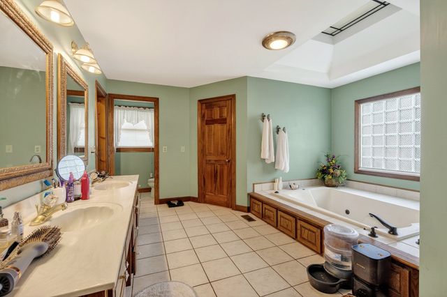 9334 Short Mountain Rd, Smithville, TN 37166