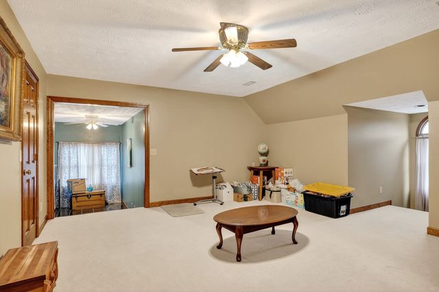 9334 Short Mountain Rd, Smithville, TN 37166