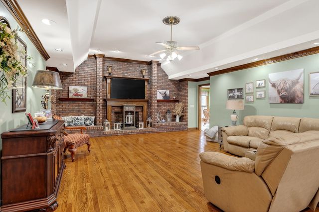 9334 Short Mountain Rd, Smithville, TN 37166