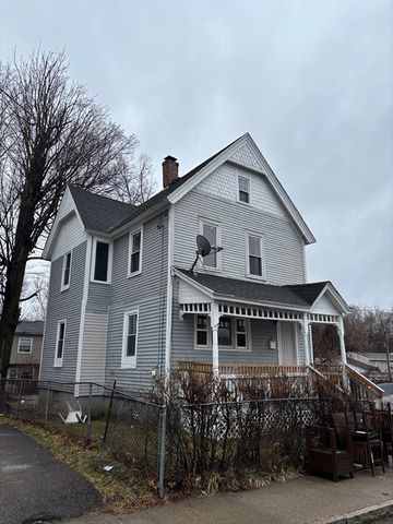 27 Chester St, Springfield, MA 01105