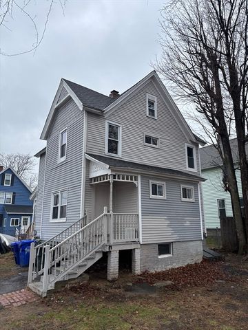 27 Chester St, Springfield, MA 01105