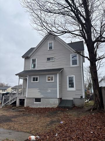 27 Chester St, Springfield, MA 01105