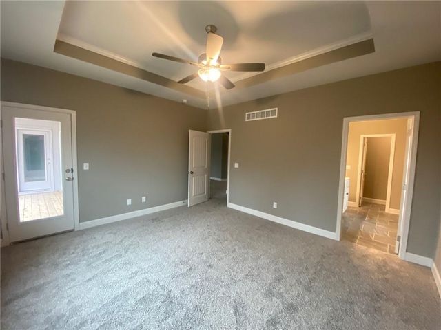 11805 N Wheeling Avenue, Kansas City, MO 64156