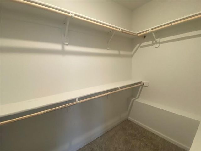 11805 N Wheeling Avenue, Kansas City, MO 64156