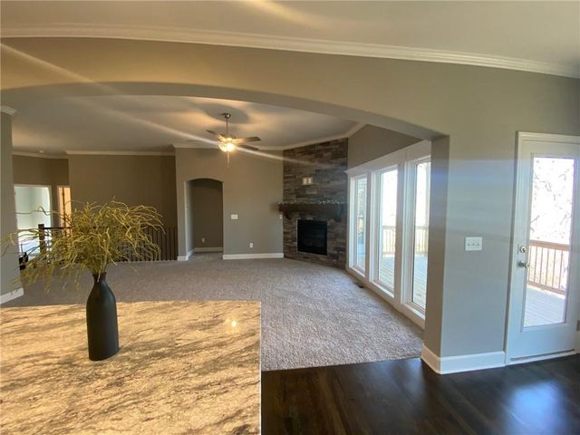 11805 N Wheeling Avenue, Kansas City, MO 64156