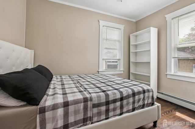 179 Decker Place, Woodbridge Proper, NJ 07095