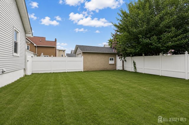 179 Decker Place, Woodbridge Proper, NJ 07095