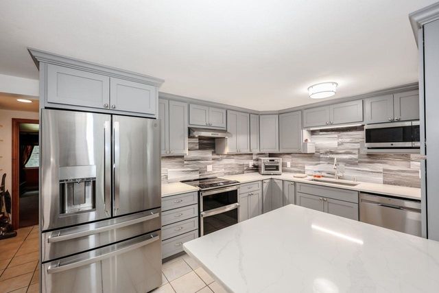 2 Mill Street, Merrimack, NH 03054