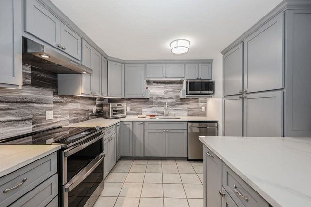 2 Mill Street, Merrimack, NH 03054