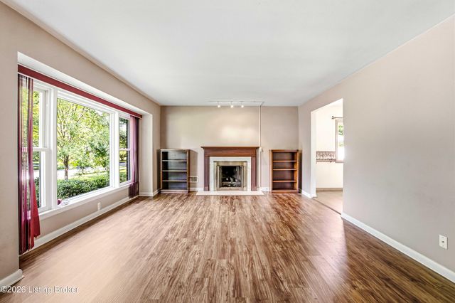 4302 Mount Vernon Rd, Louisville, KY 40220