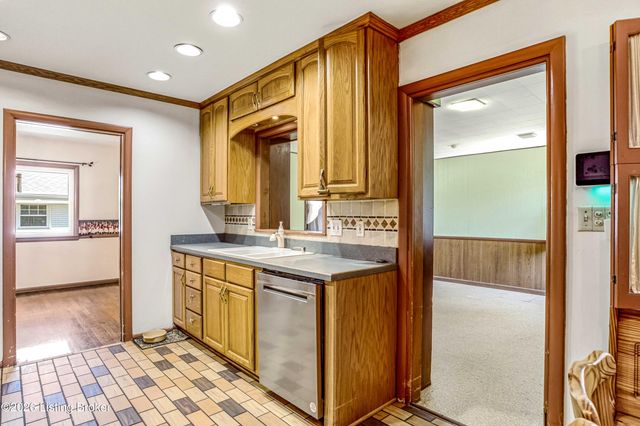 4302 Mount Vernon Rd, Louisville, KY 40220