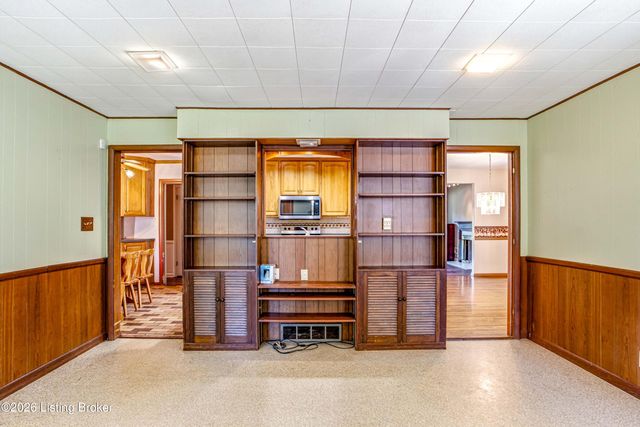 4302 Mount Vernon Rd, Louisville, KY 40220