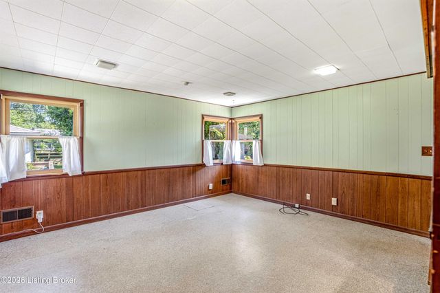 4302 Mount Vernon Rd, Louisville, KY 40220