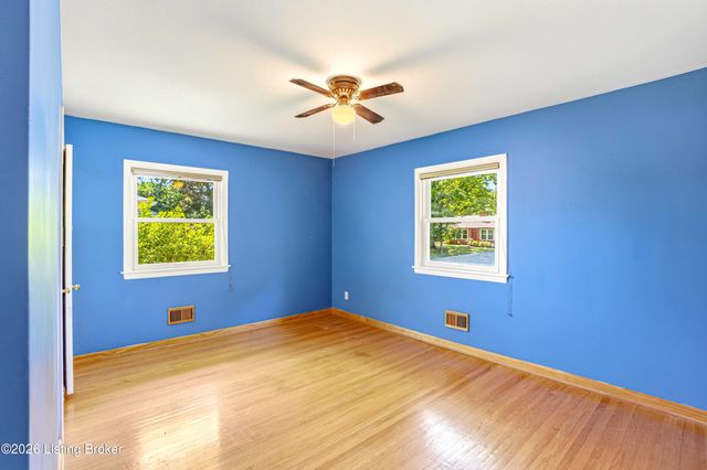 4302 Mount Vernon Rd, Louisville, KY 40220