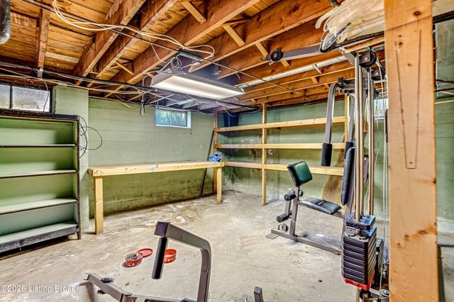 4302 Mount Vernon Rd, Louisville, KY 40220