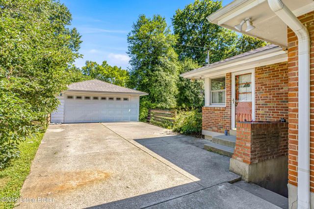 4302 Mount Vernon Rd, Louisville, KY 40220
