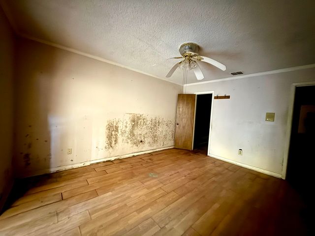 214 Plum Creek, Longview, TX 75605