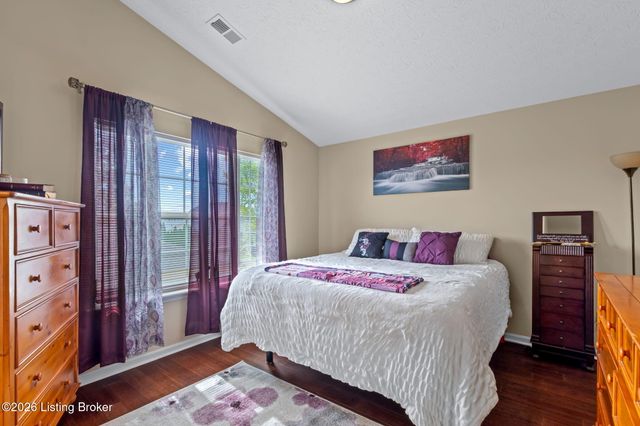 9402 Clubview Dr 203, Louisville, KY 40291