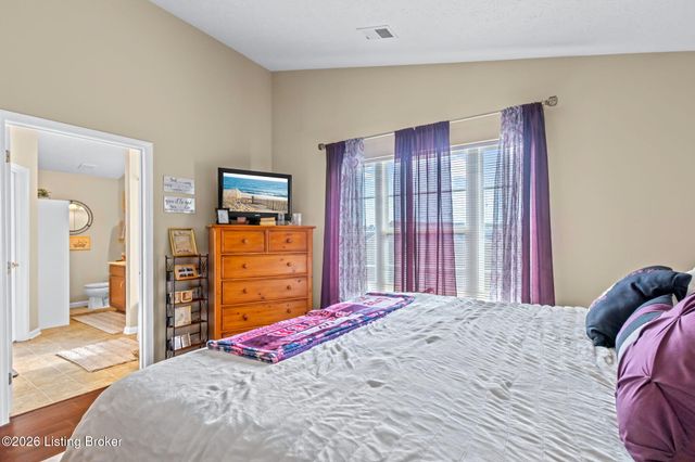 9402 Clubview Dr 203, Louisville, KY 40291