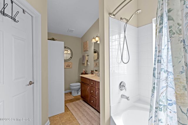 9402 Clubview Dr 203, Louisville, KY 40291
