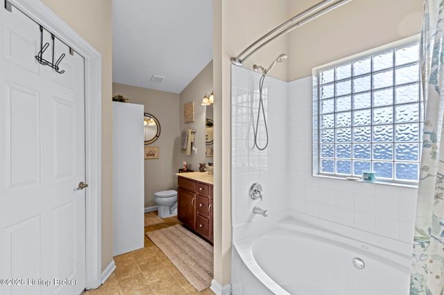9402 Clubview Dr 203, Louisville, KY 40291
