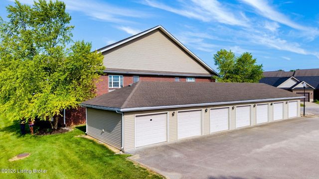 9402 Clubview Dr 203, Louisville, KY 40291