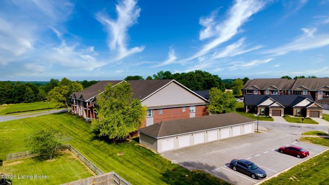 9402 Clubview Dr 203, Louisville, KY 40291