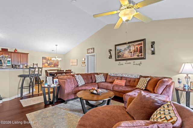 9402 Clubview Dr 203, Louisville, KY 40291