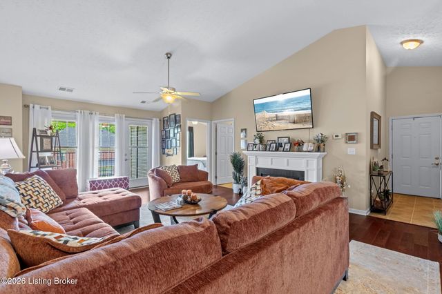 9402 Clubview Dr 203, Louisville, KY 40291