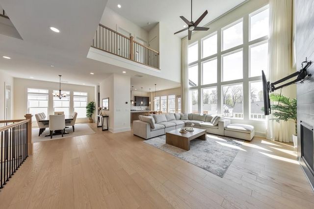 950 Keystone Drive, Woodstock, GA 30188