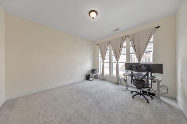 950 Keystone Drive, Woodstock, GA 30188