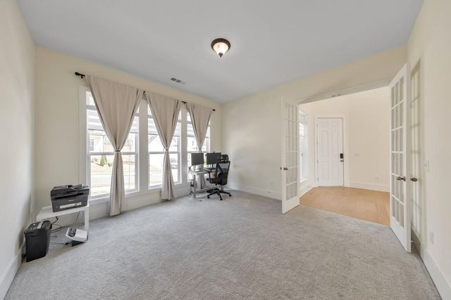 950 Keystone Drive, Woodstock, GA 30188