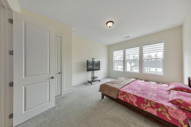 950 Keystone Drive, Woodstock, GA 30188