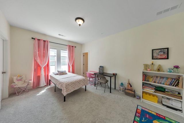 950 Keystone Drive, Woodstock, GA 30188