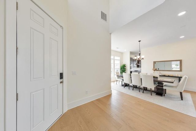 950 Keystone Drive, Woodstock, GA 30188