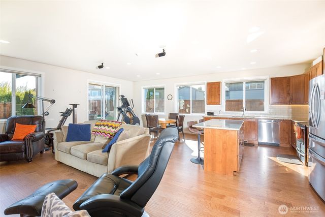 271 Blue Glacier Loop, Sequim, WA 98382