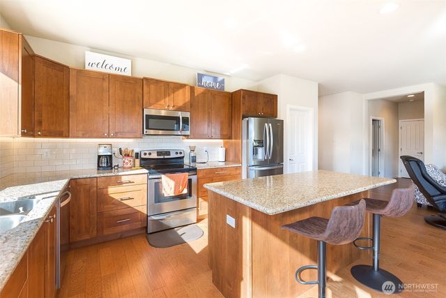 271 Blue Glacier Loop, Sequim, WA 98382