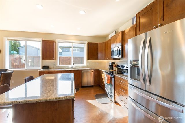 271 Blue Glacier Loop, Sequim, WA 98382