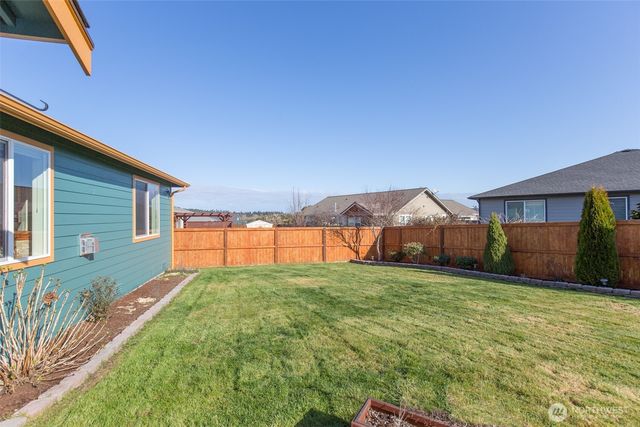 271 Blue Glacier Loop, Sequim, WA 98382