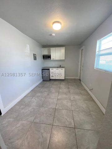 821 SW 29th Ct, Miami, FL 33135
