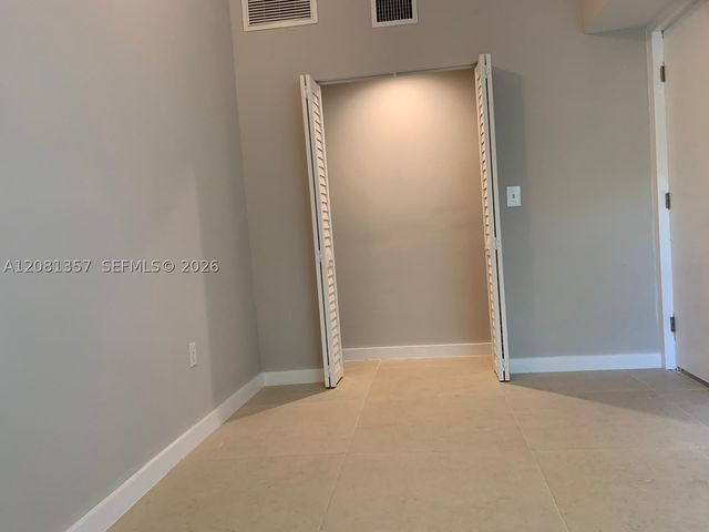 821 SW 29th Ct, Miami, FL 33135