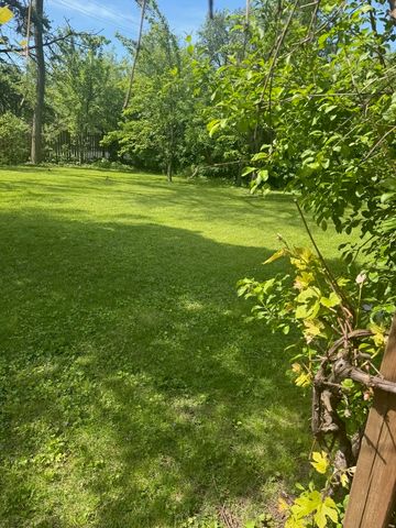 1505 65th Place, Indian Head Park, IL 60525