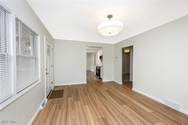 213 Klinger Street, Coventry, OH 44319