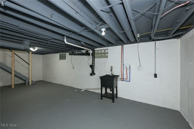 213 Klinger Street, Coventry, OH 44319