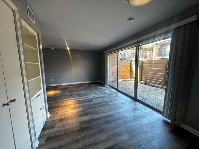 3262 Branard Street 17, Houston, TX 77098