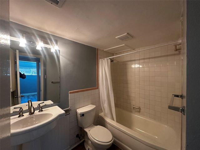 3262 Branard Street 17, Houston, TX 77098