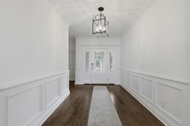 3206 Henderson Bayou Road, Lake Charles, LA 70605